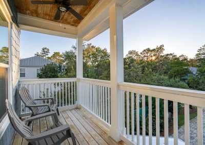 Gone Coastal, balcony