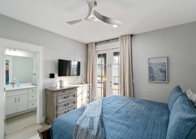 Coral Bay, bedroom