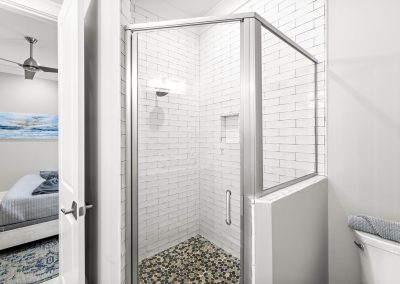 Grand Pearl, walk-in shower