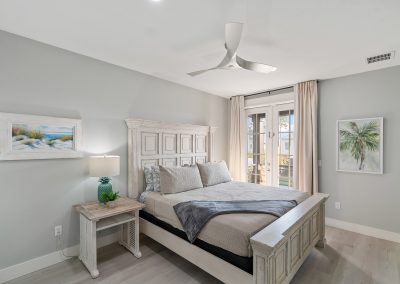 Coral Bay, bedroom