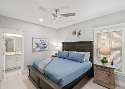 Coral Bay, bedroom