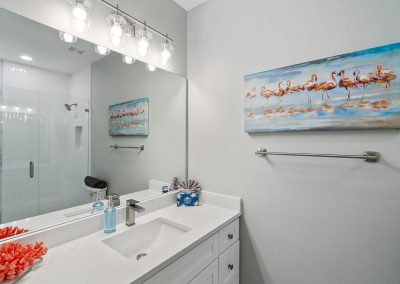 Coral Bay - bathroom