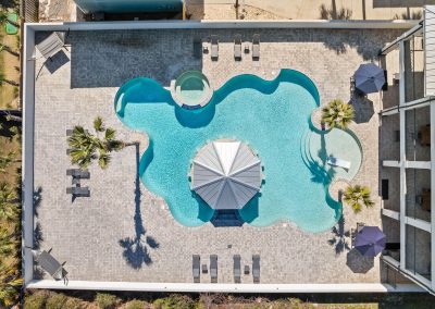 Atlantis, bird's eye view of pool