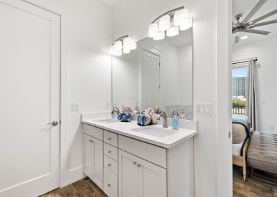 Atlantis, bathroom with a double sink vanity