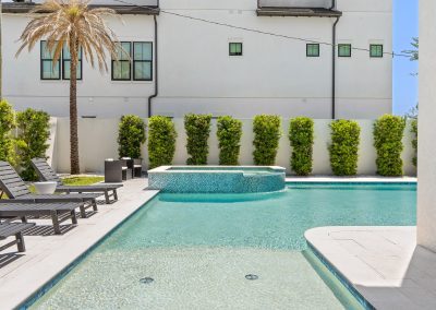 Emerald Palace, pool and hot tub