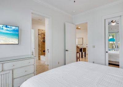 Aqua Grande, bedroom