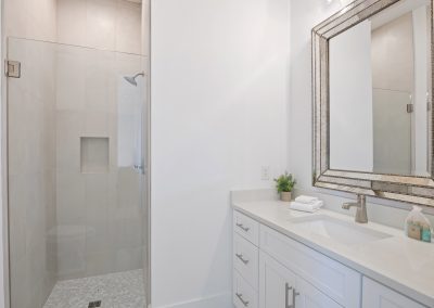 Casa D'Azure, bathroom