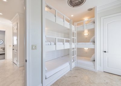 Aqua Grande, built-in bunk beds