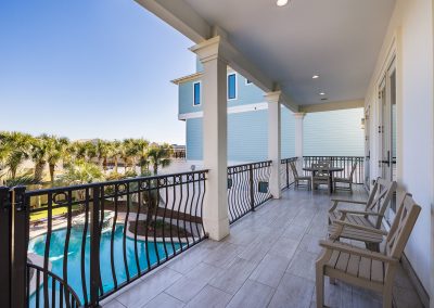 Aqua Grande, balcony overlooking the pool