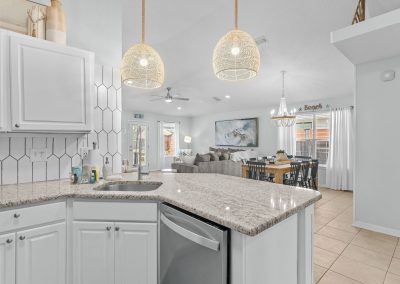 Wavy Whale, kitchen