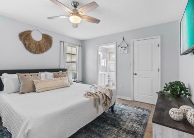 Wavy Whale, bedroom