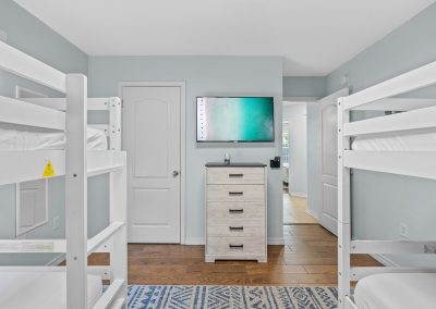 Wavy Whale, bedroom with bunks