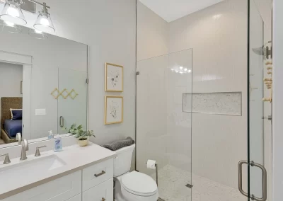 Poseidon's Palace, bathroom
