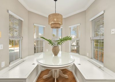 Palm Royale, breakfast nook