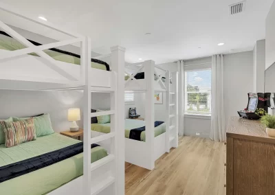 Poseidon's Palace, bunk beds