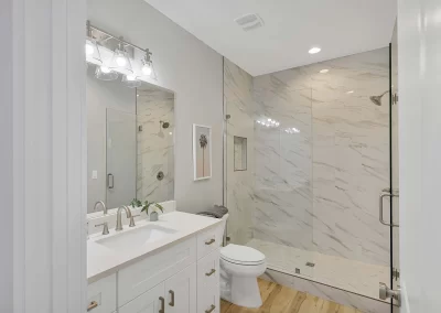 Poseidon's Palace, bathroom