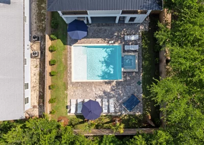 Black Pearl, pool