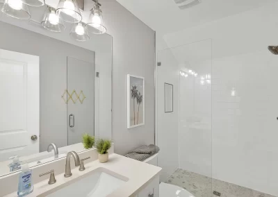 Poseidon's Palace, bathroom