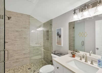 Poseidon's Palace, bathroom