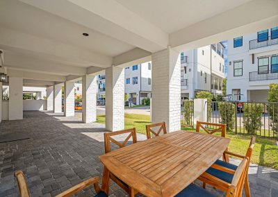 Casa D'Azure, outdoor dining table