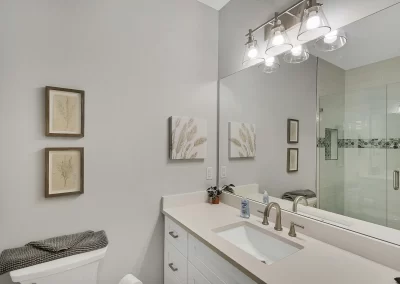 Poseidon's Palace, bathroom