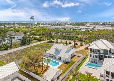Palm Royale, birds eye view of the vacation home